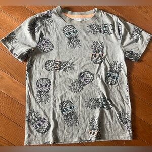 Arizona boys pineapple shirt size 6/7